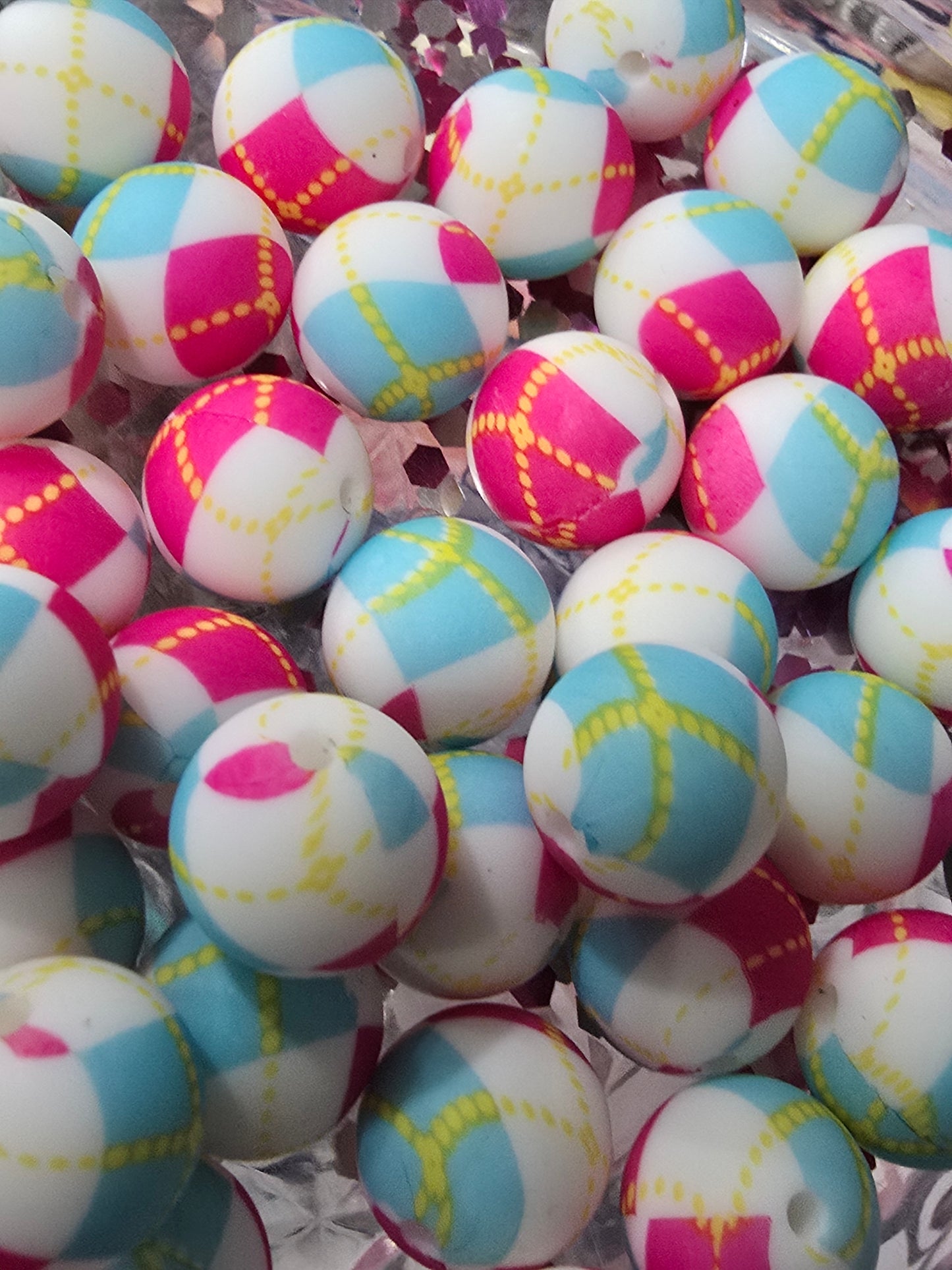 15mm silicon beads- Plaid lines