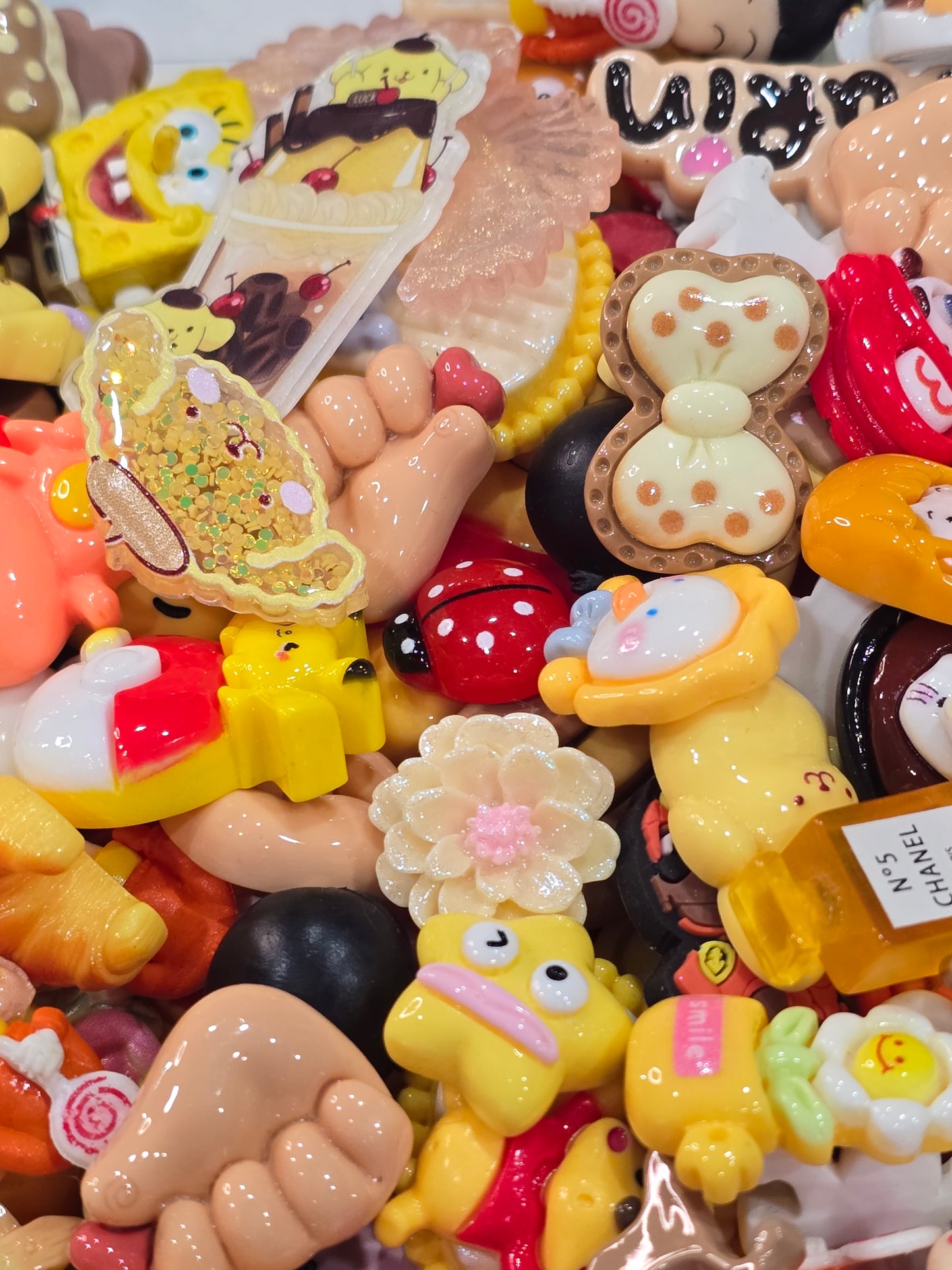 Yellow/brown/red Mix Charms flat back