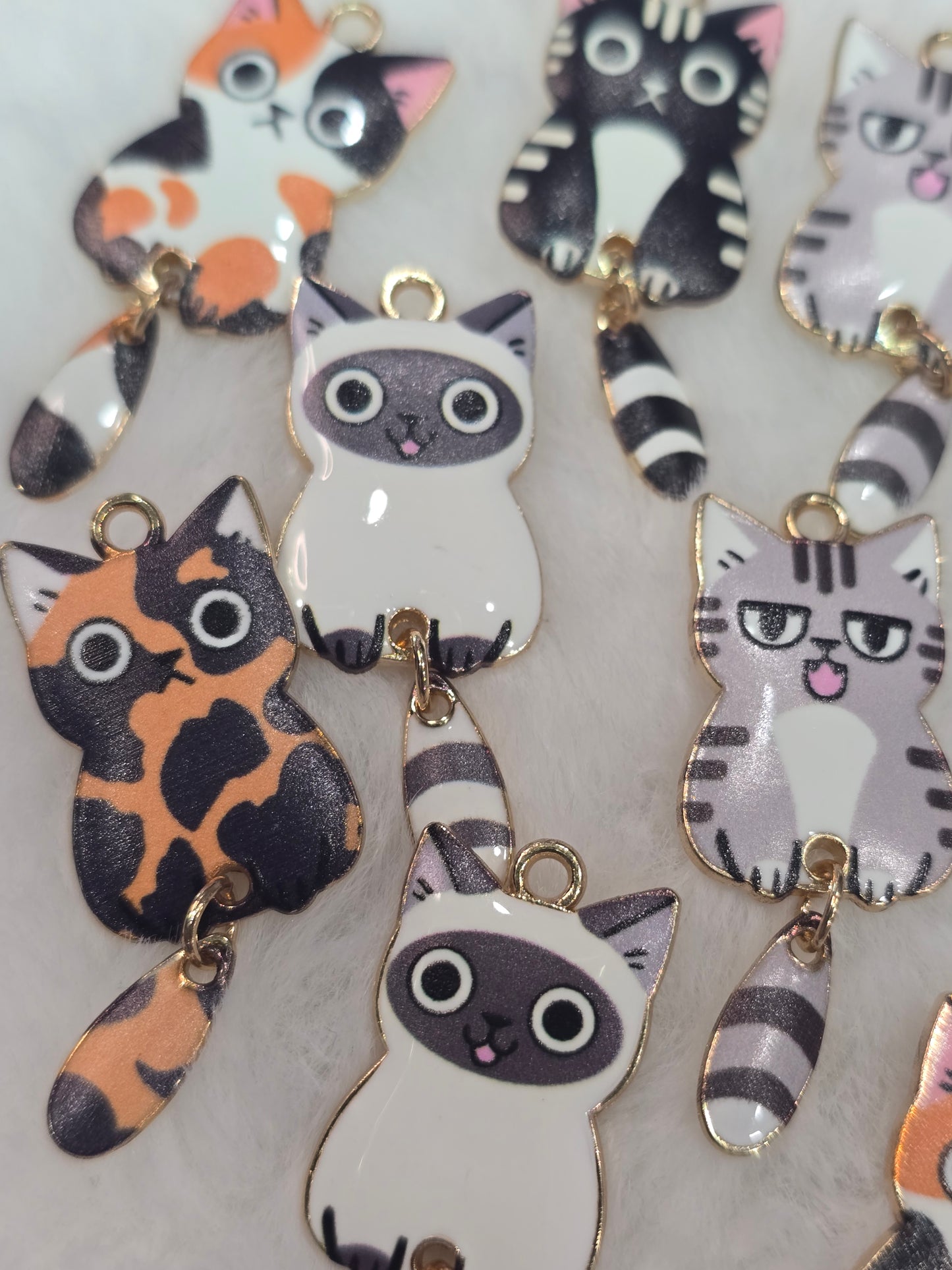 Cutesy Cat -Metal Charm Pendant