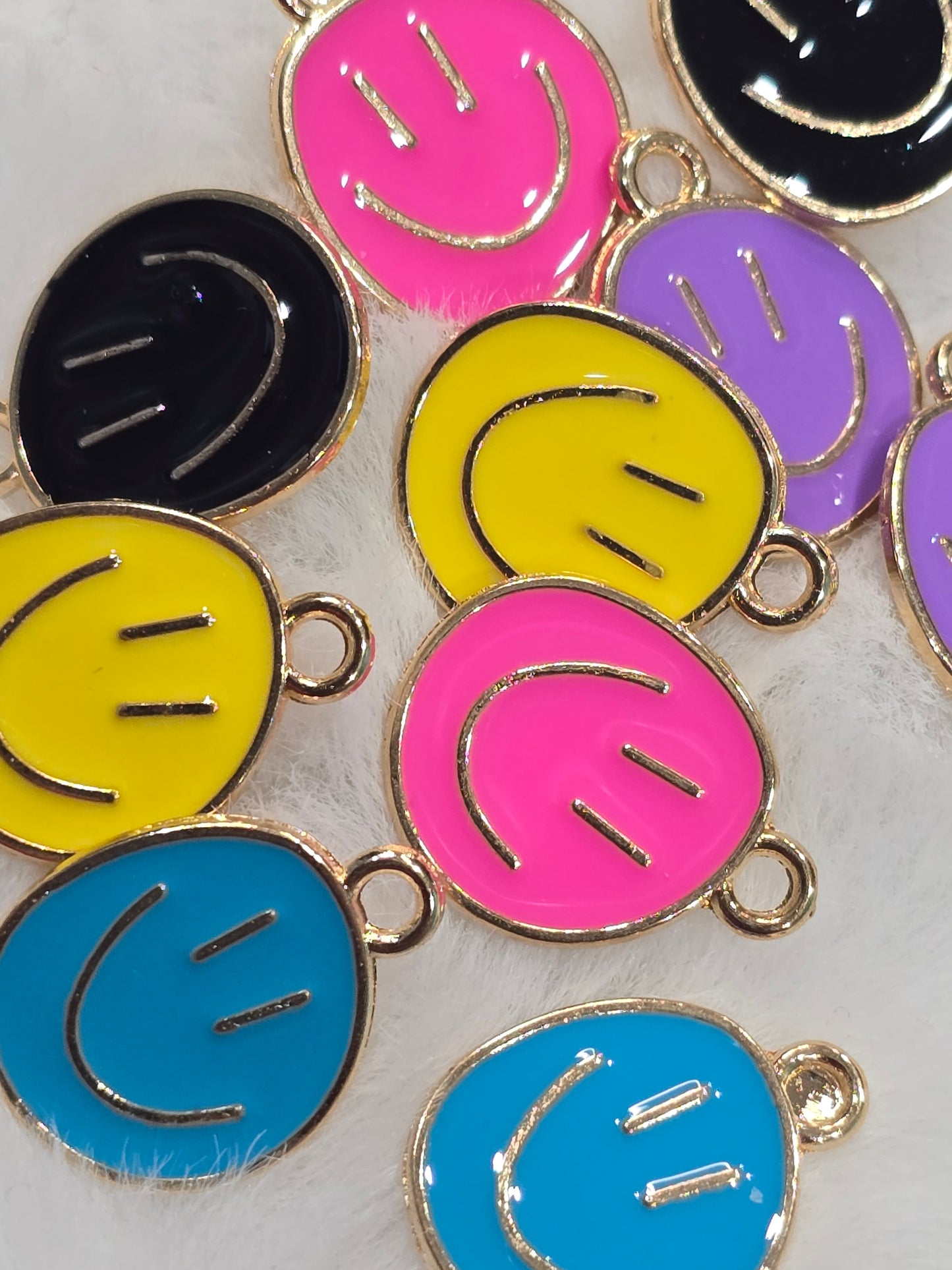 Smiley- Metal pendant charms