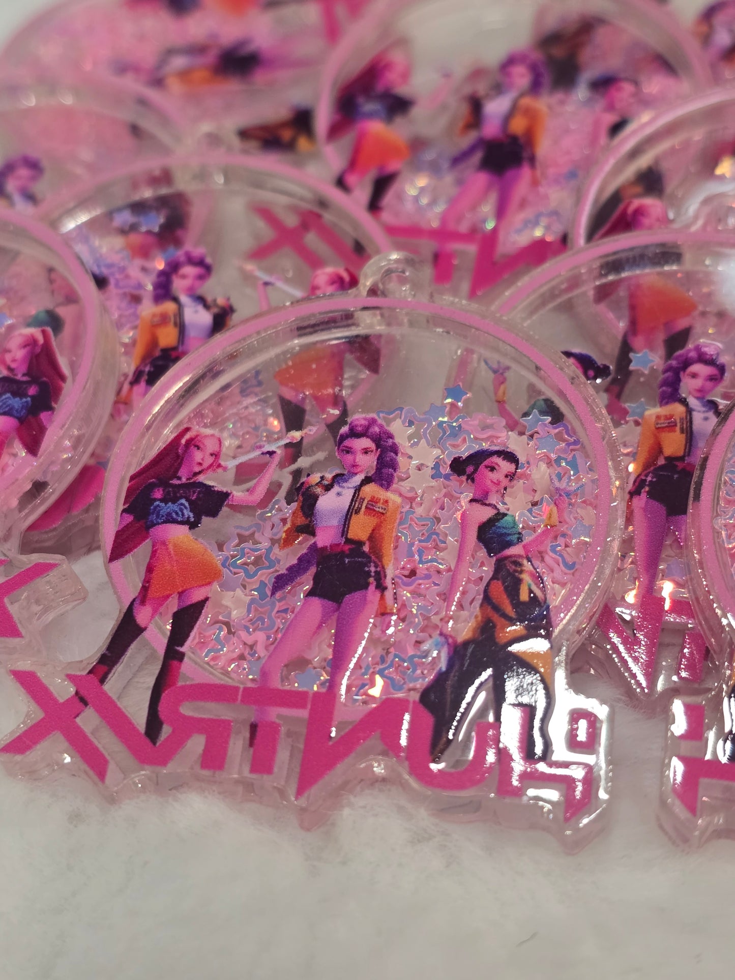 KPDH- Huntrix pink Acrylic Shaker