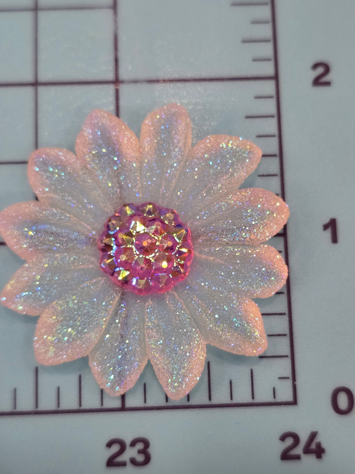 Super gorgeous flowers flat back.