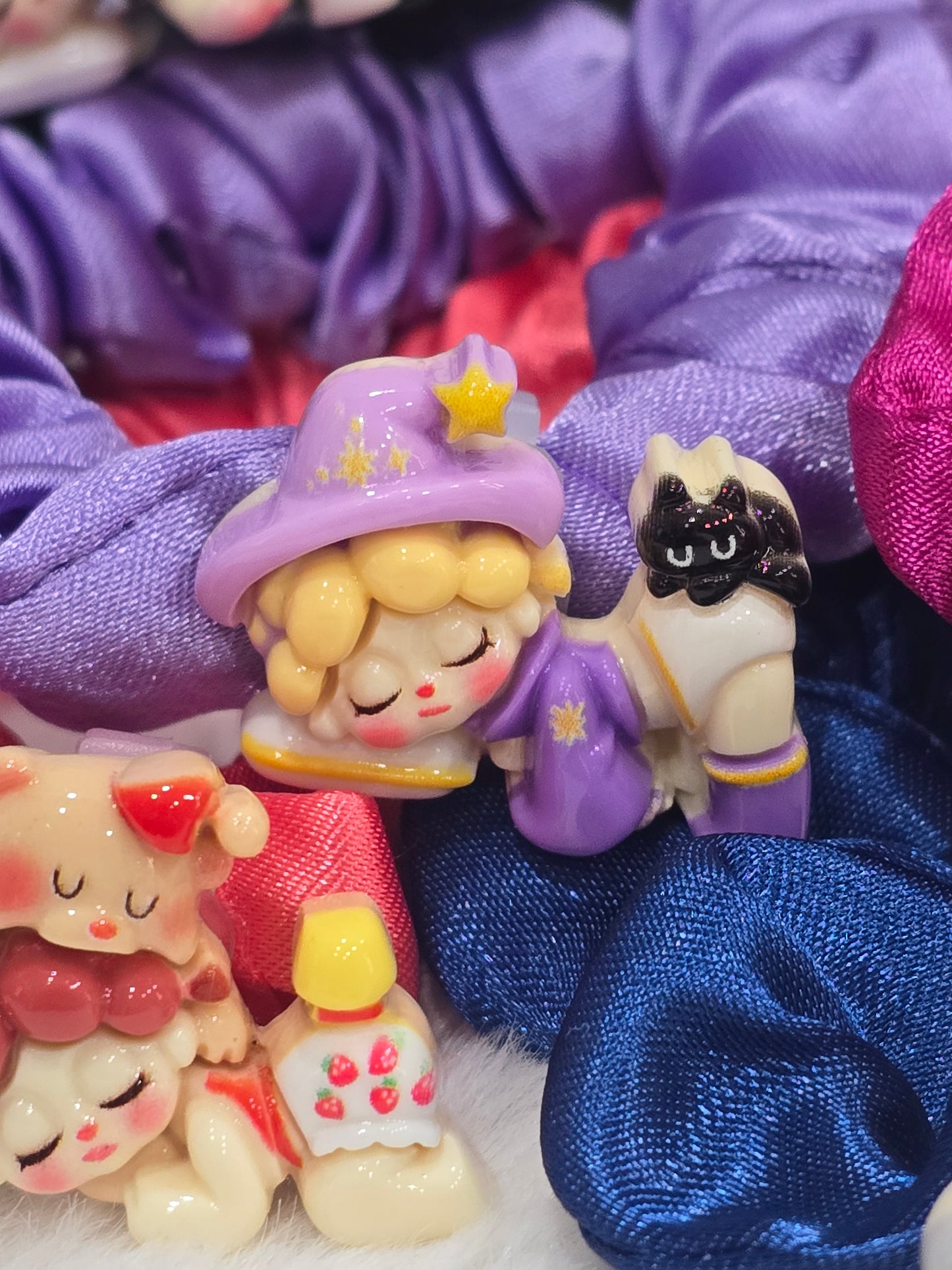 Handmade scrunchies with Acrylic detachable charms- Sleeping wendy popmart- set of 5pcs