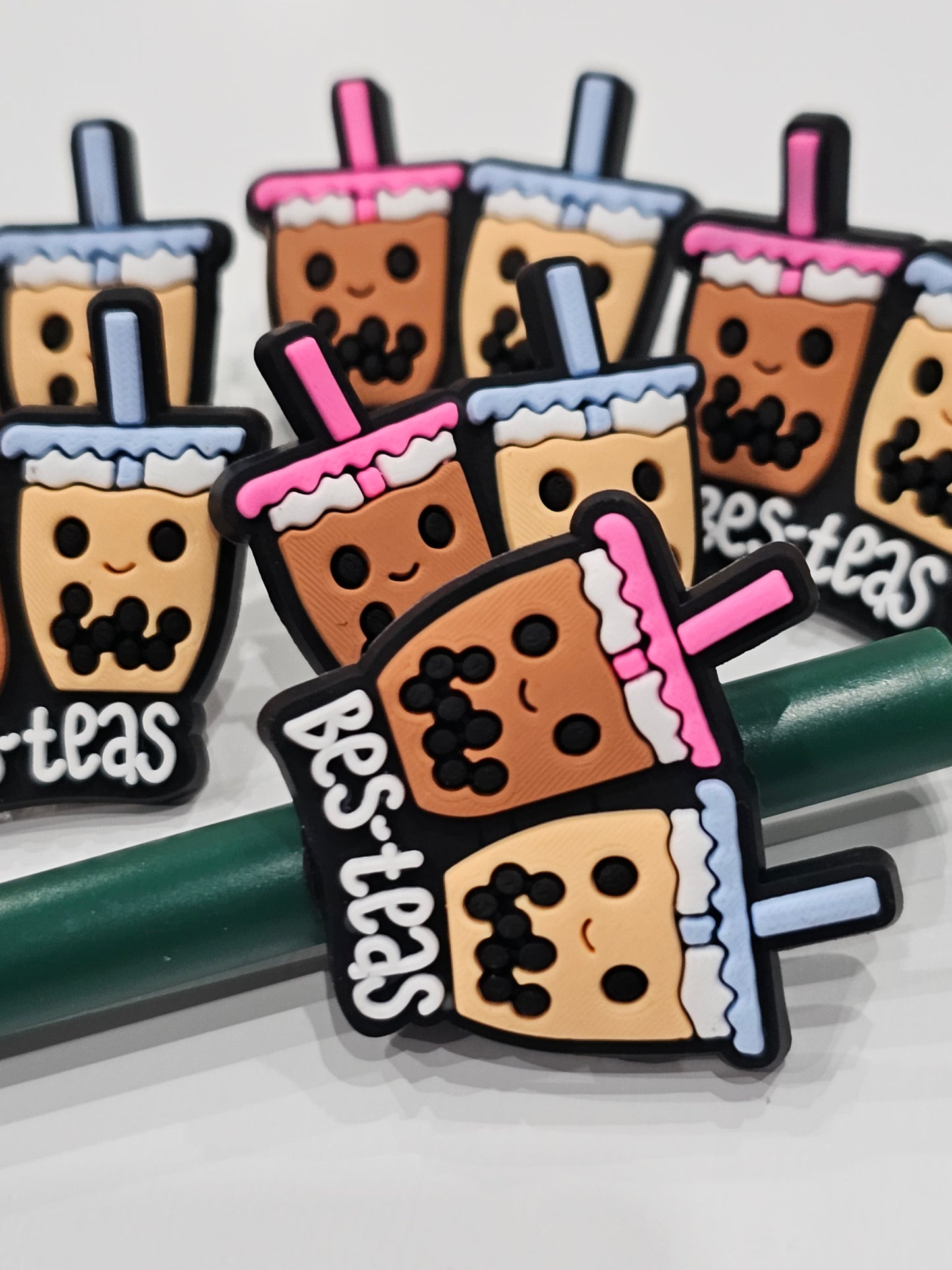 Bes-teas Straw/pencil or pen charms