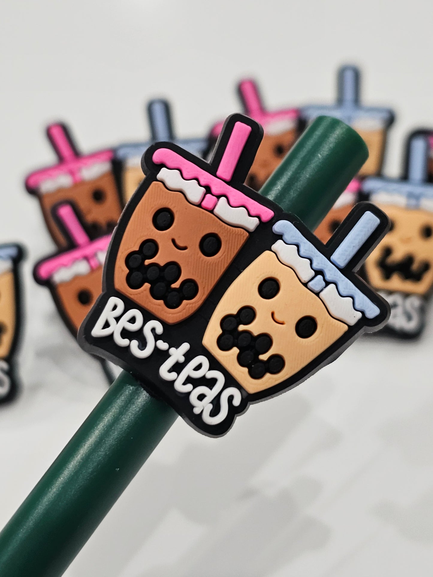 Bes-teas Straw/pencil or pen charms