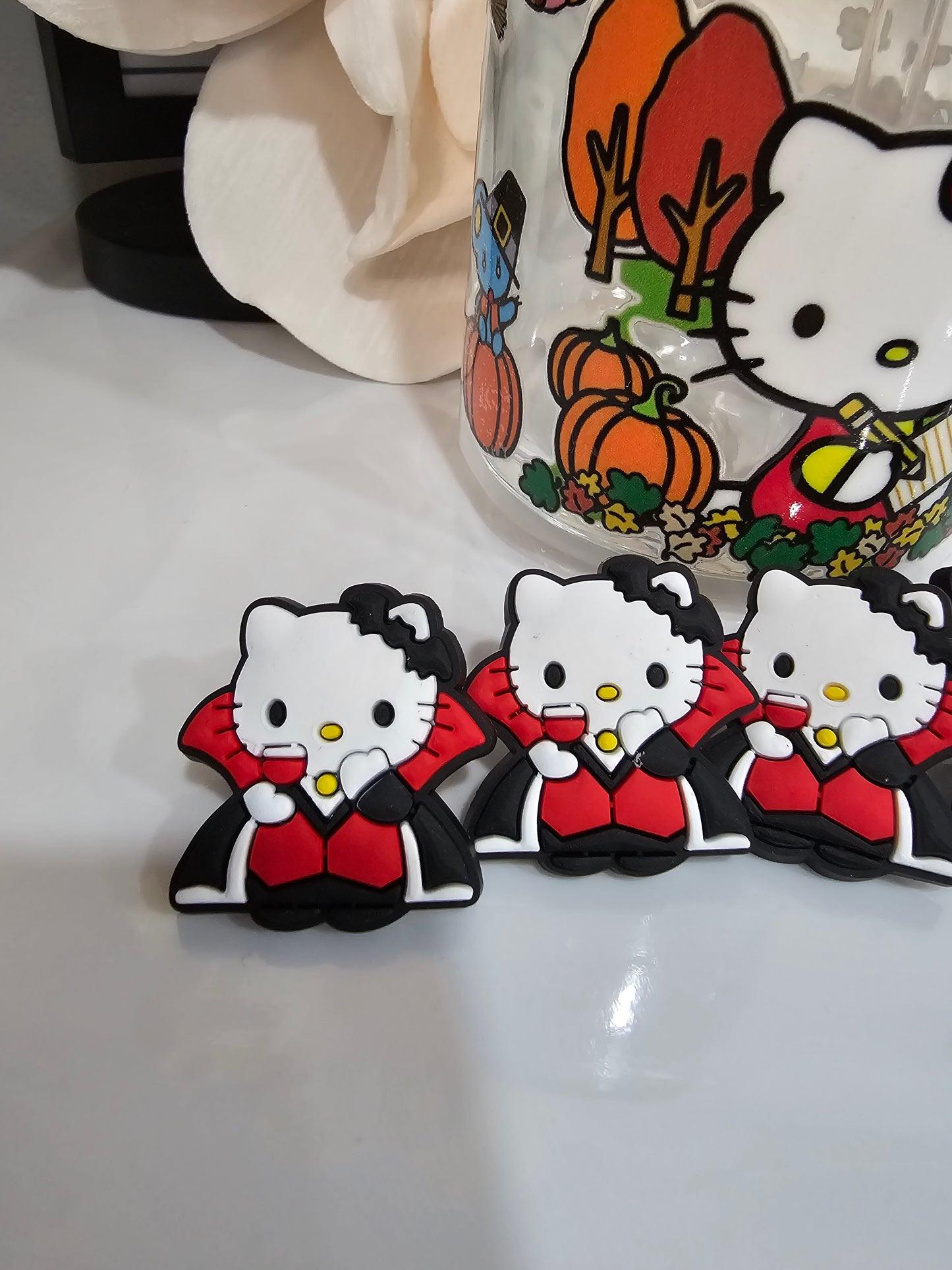 Hello kitty Vampire Straw/pencil or pen charms