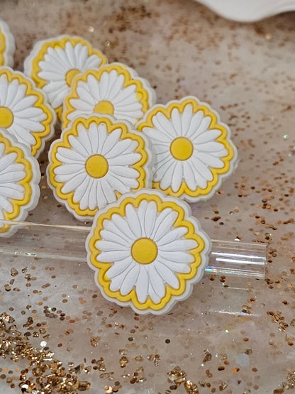 White yellow Daisy flowers Straw/pencil or pen charms