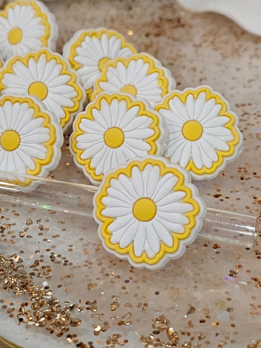 White yellow Daisy flowers Straw/pencil or pen charms