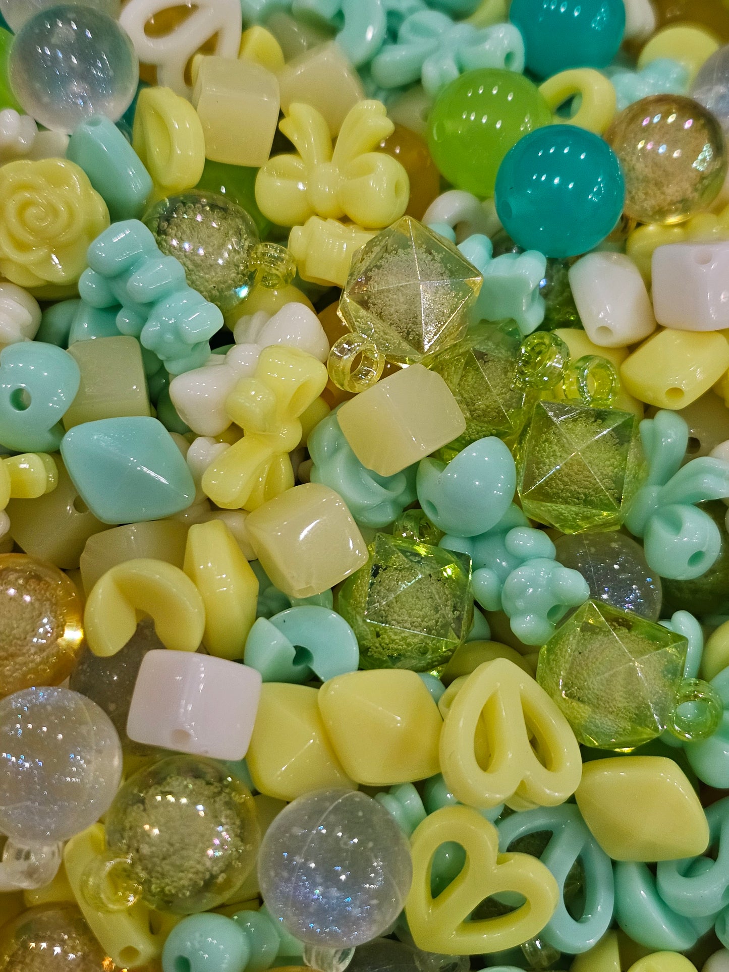 Yellow green bead mix 100g each pack