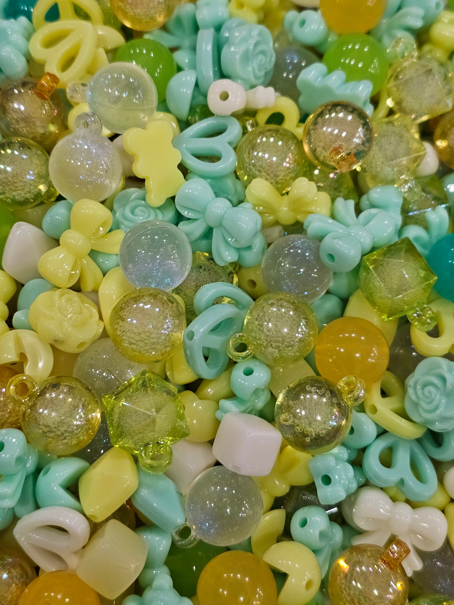 Yellow green bead mix 100g each pack