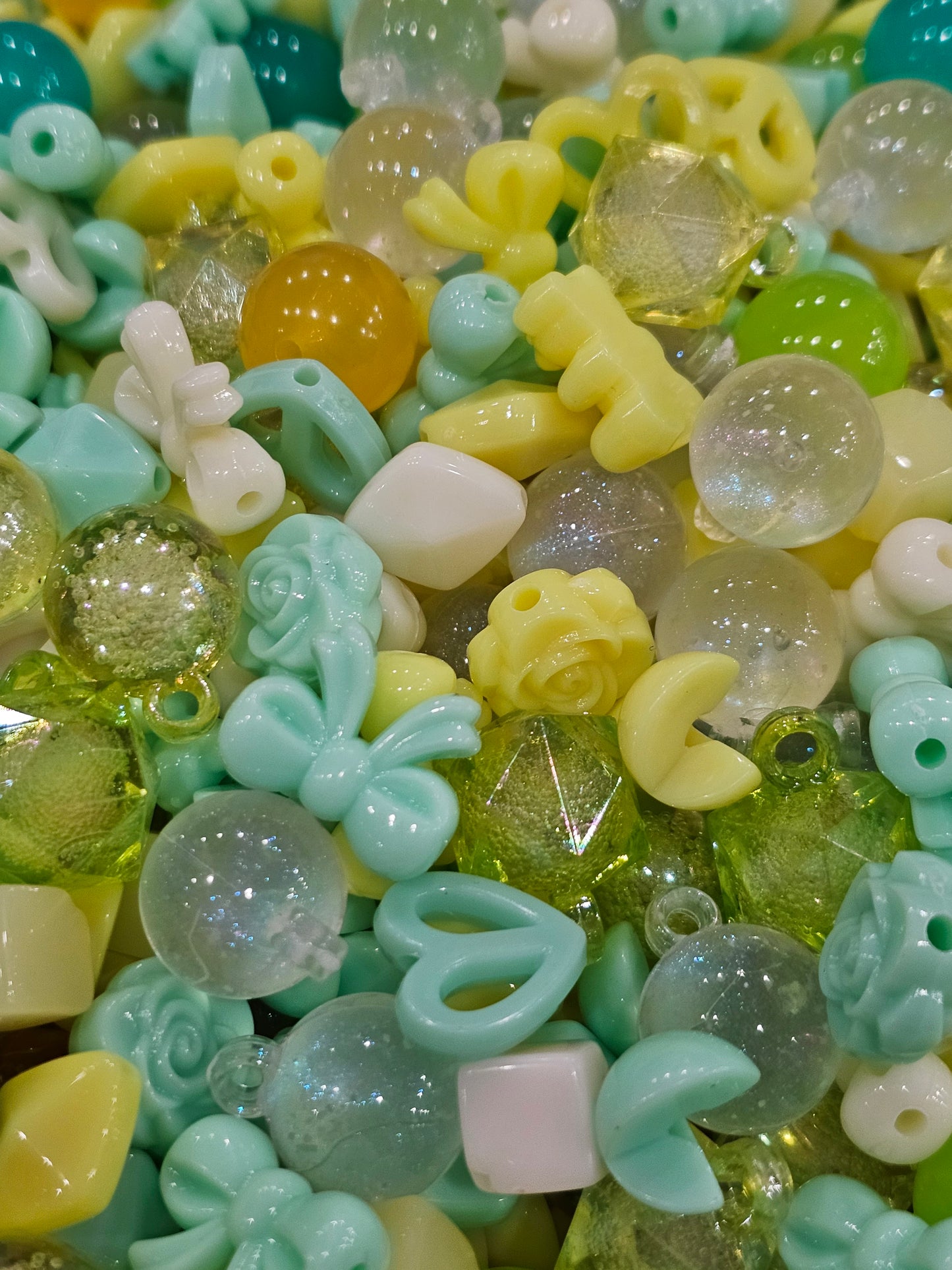 Yellow green bead mix 100g each pack