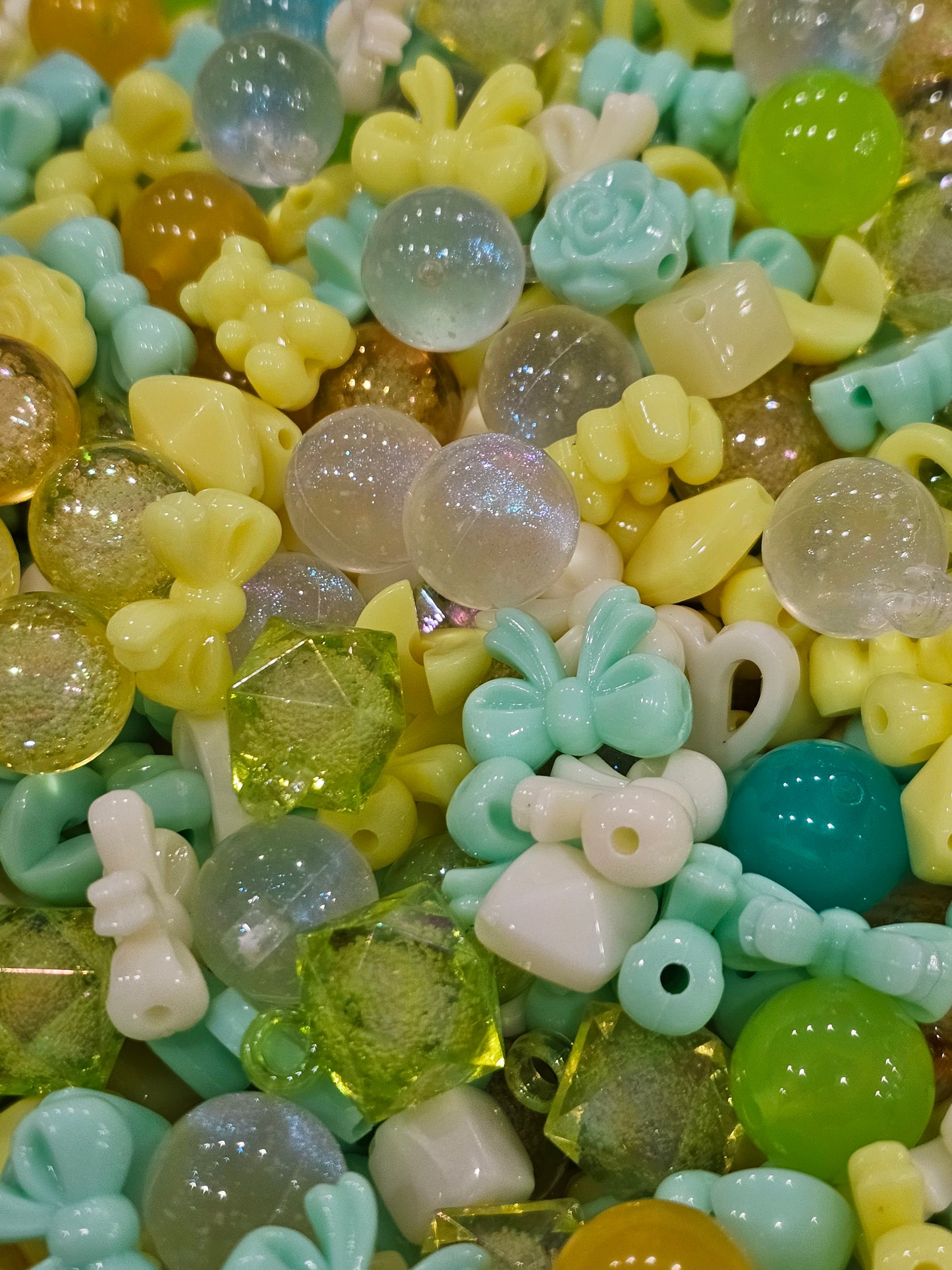 Yellow green bead mix 100g each pack