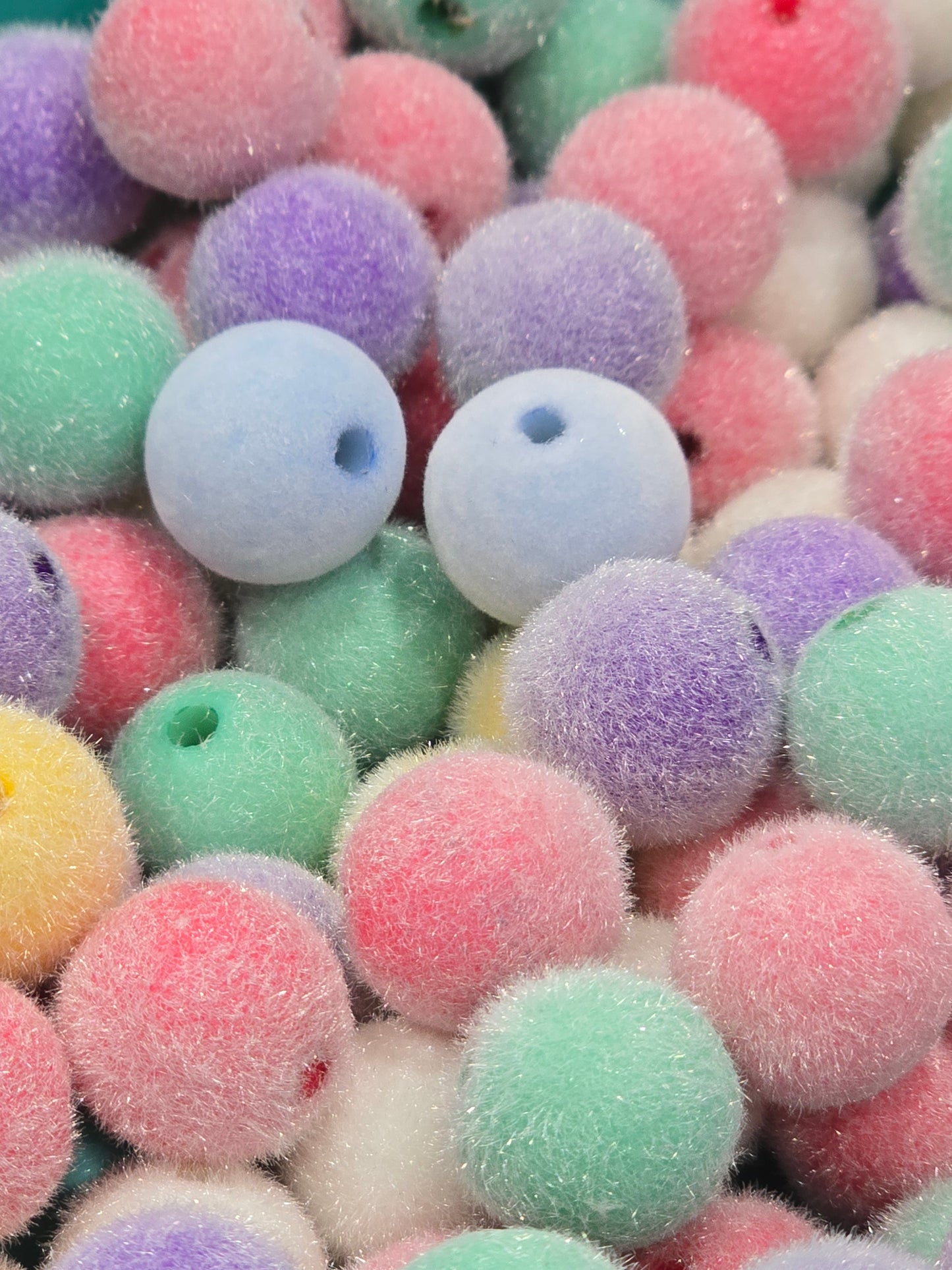 Fuzzy round beads 16mm