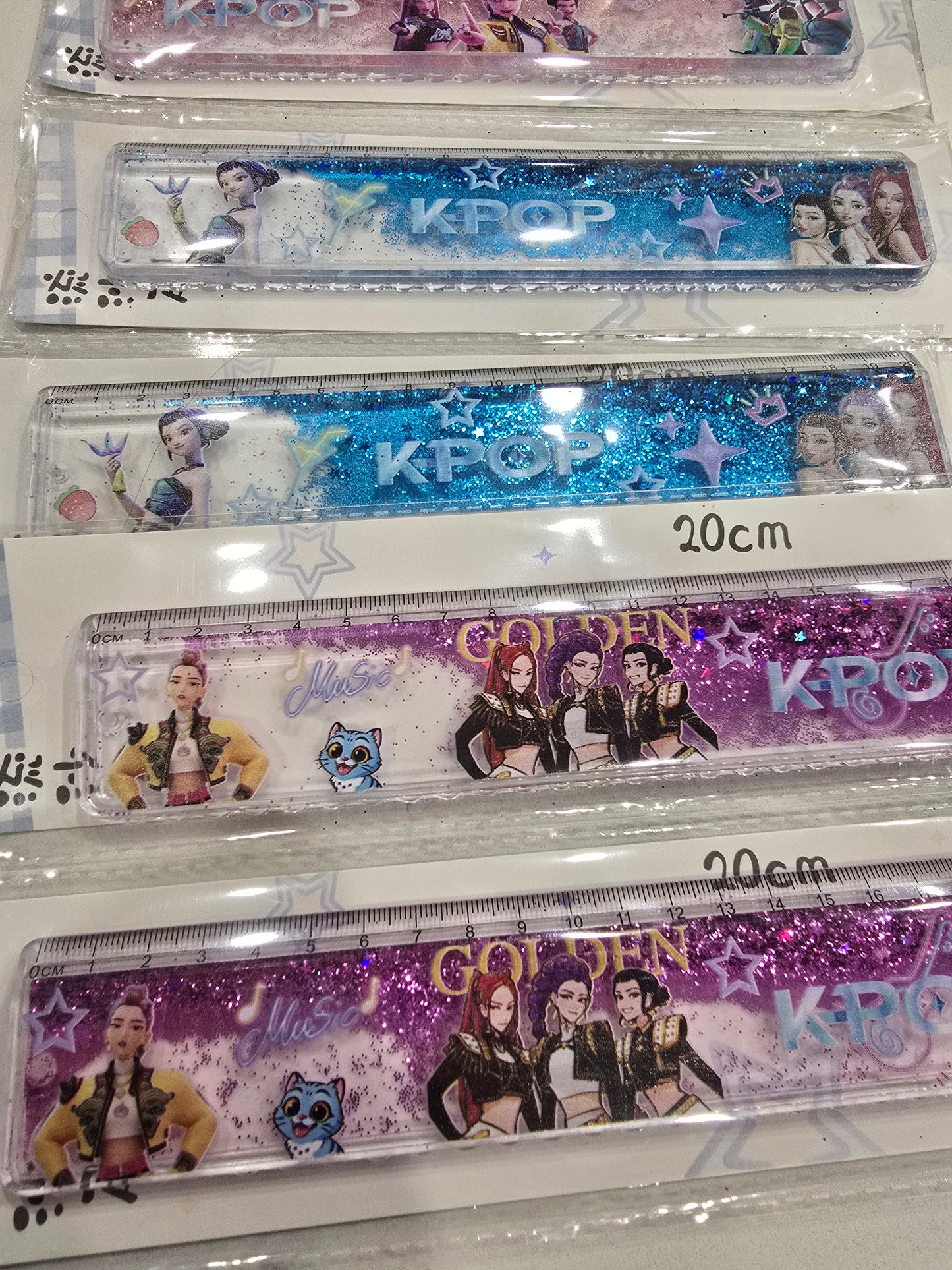 Kpop glittery shaker ruler