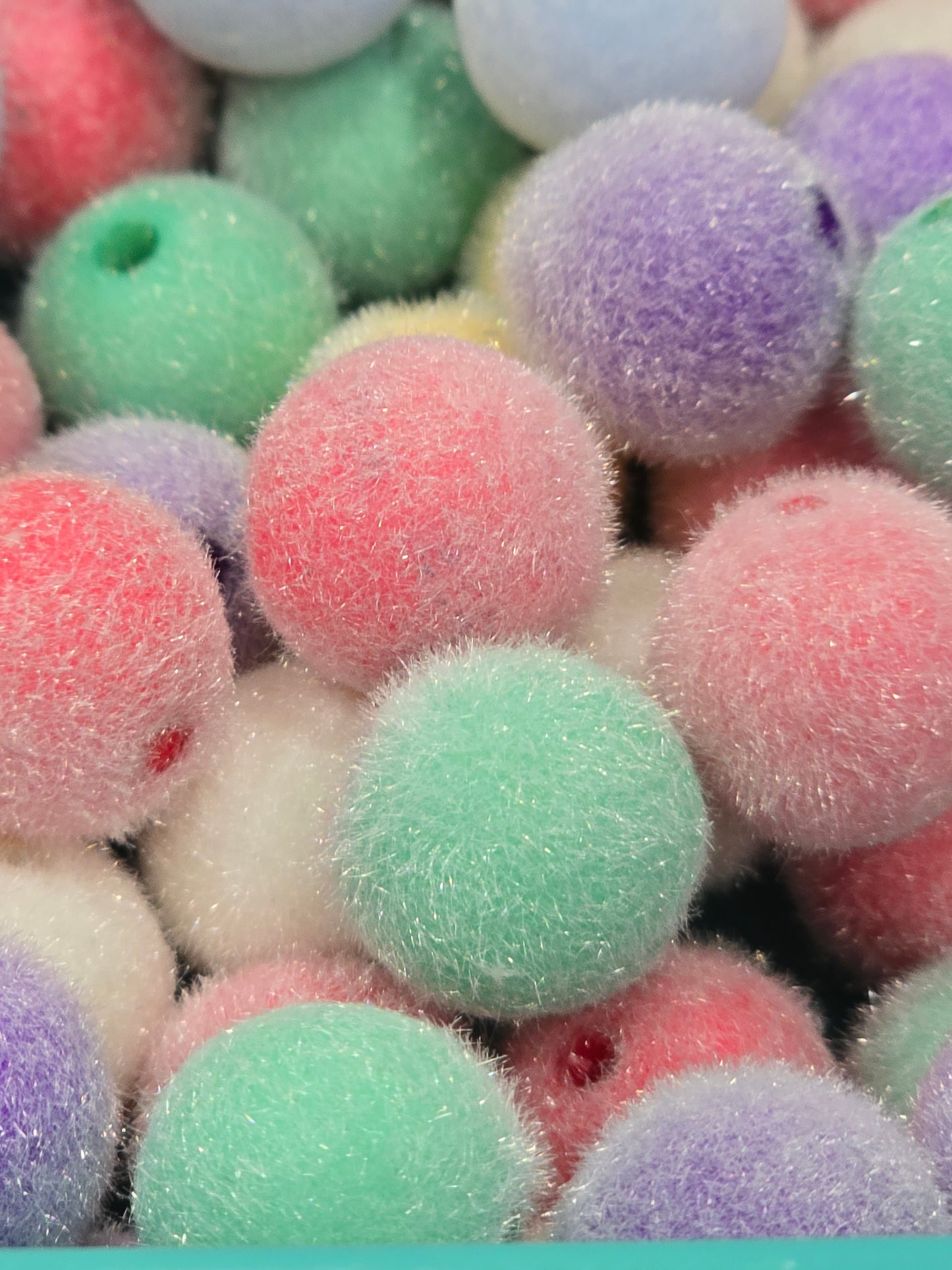 Fuzzy round beads 16mm