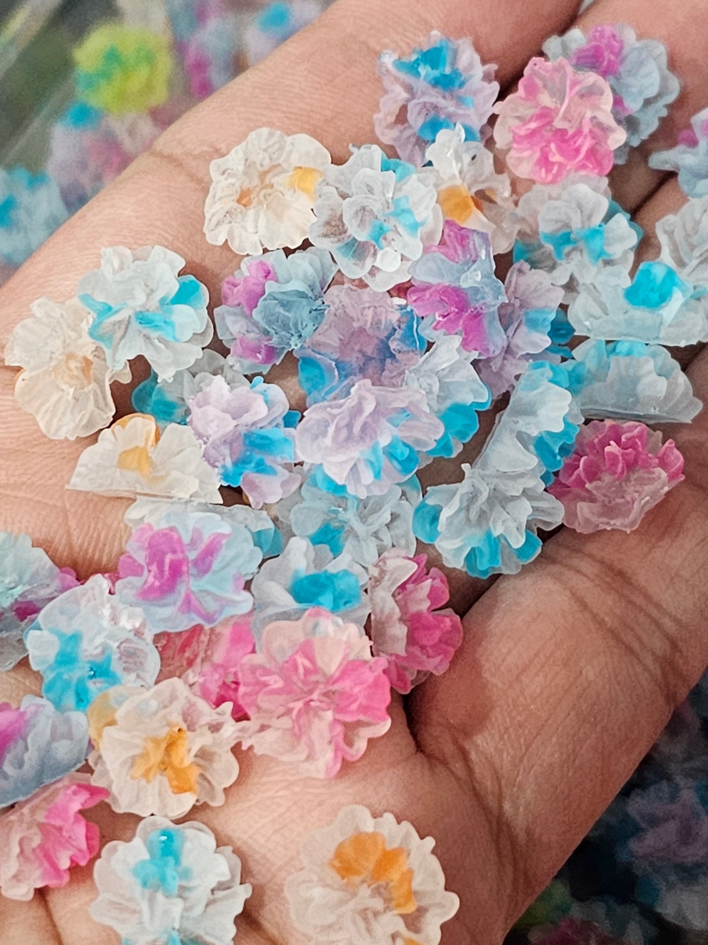 Small flowers charms (nails) mix