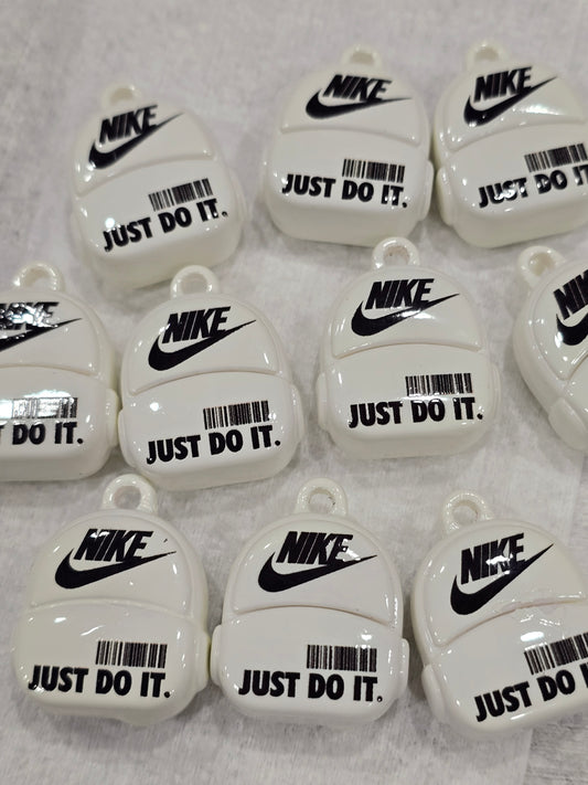 Nke Jdo it White backpack 3D charms
