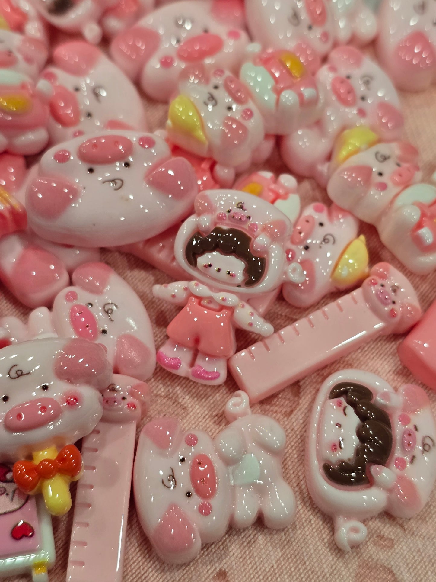 Pink Little pigs mix charms