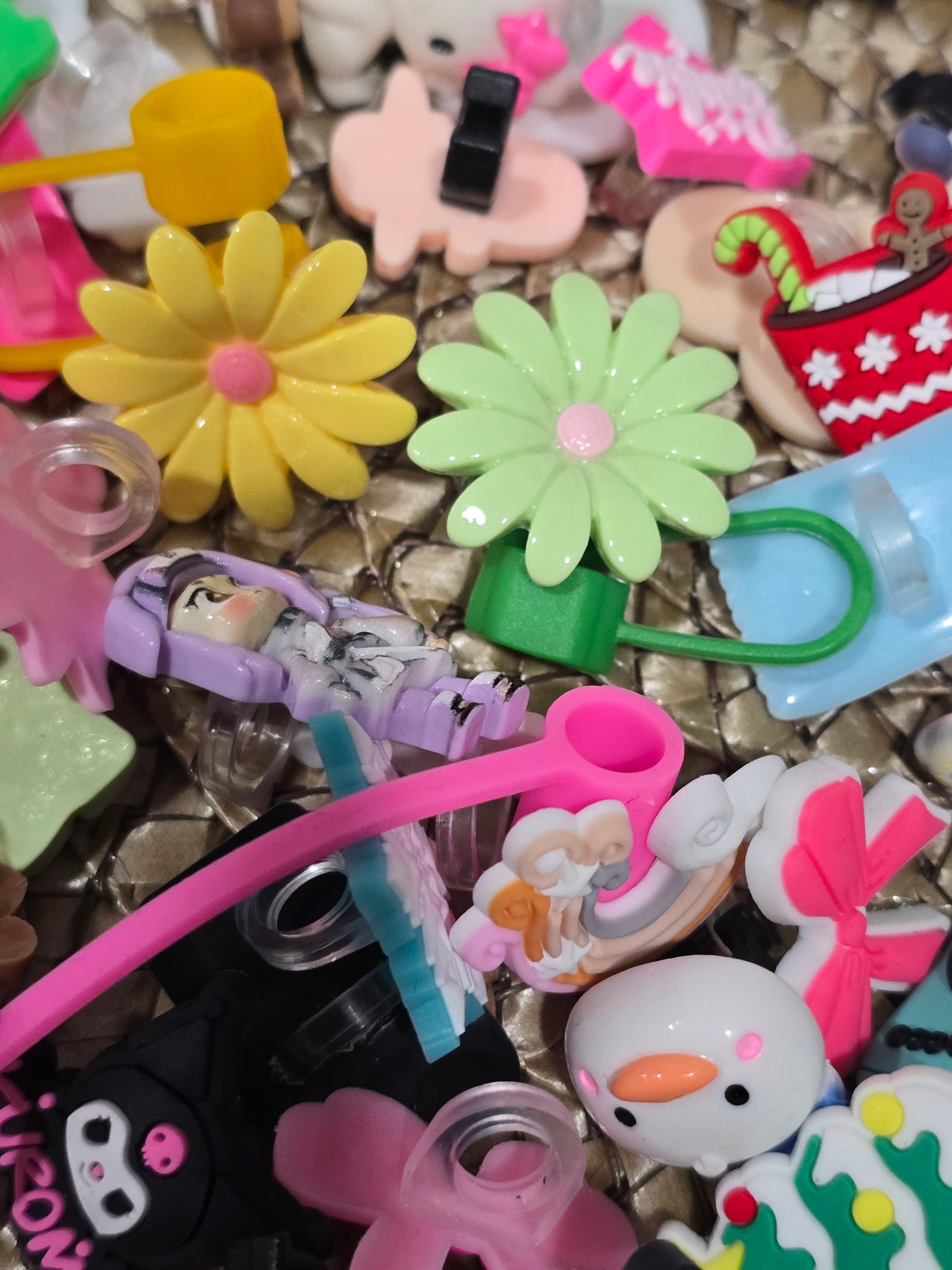 Pen and Straw topper Clearance pack of 60pcs mix